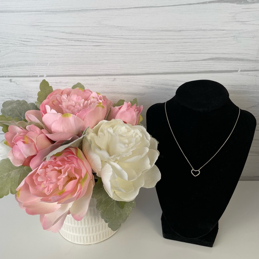 Open Heart Gold  Pendant Necklace - Women's Jewelry